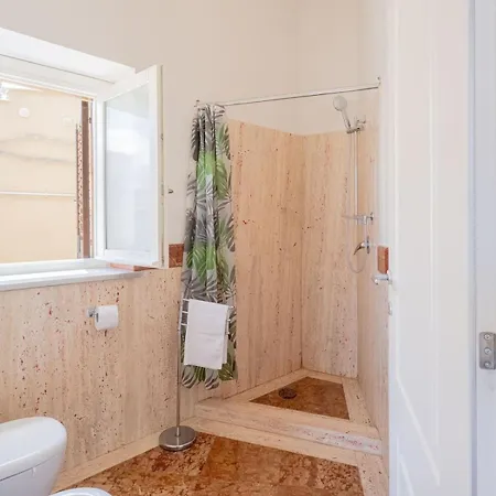 In Storica Lanterna Sul Mare Willa